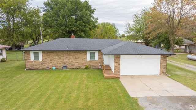 4279 NE 1st  