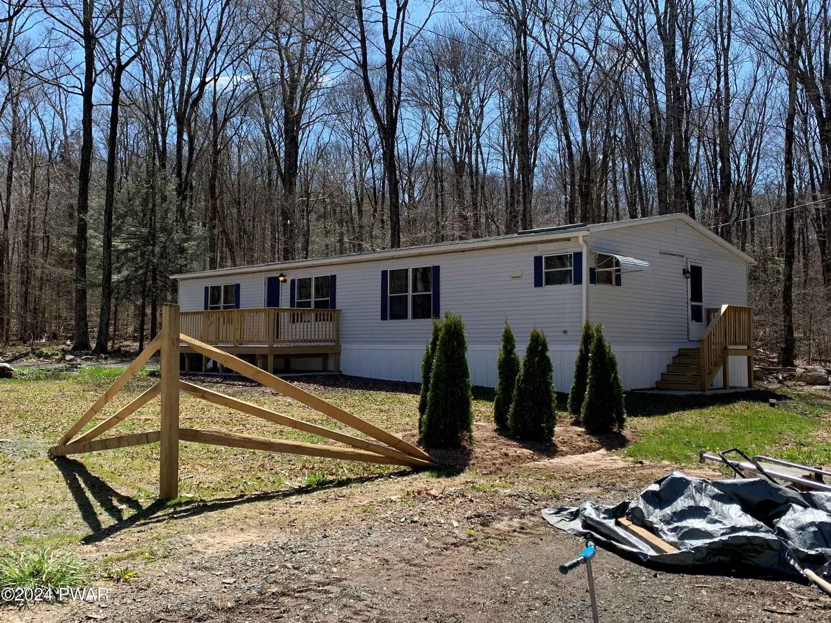 141 Rustic Rd  