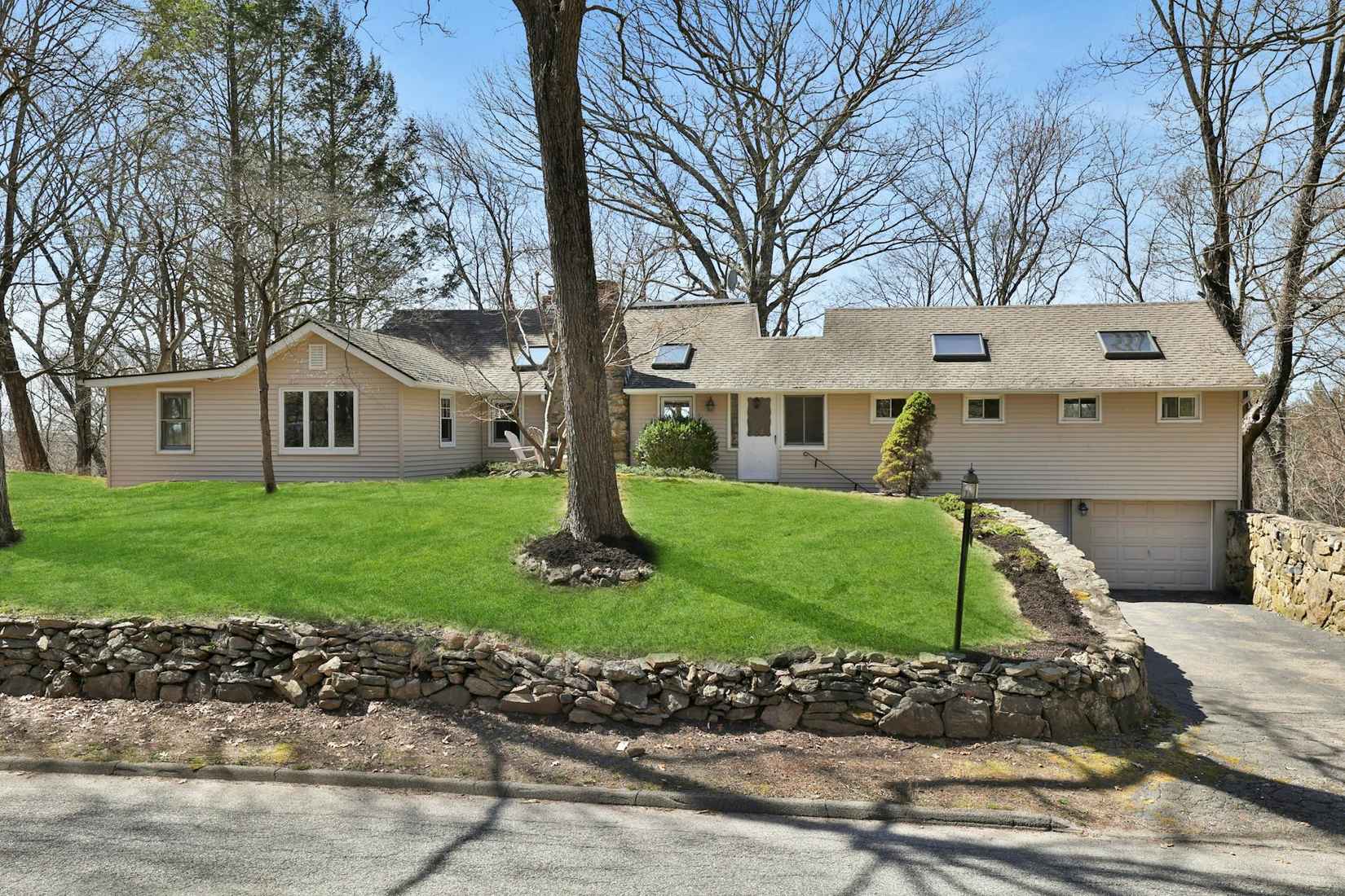 38 Boutonville Rd  