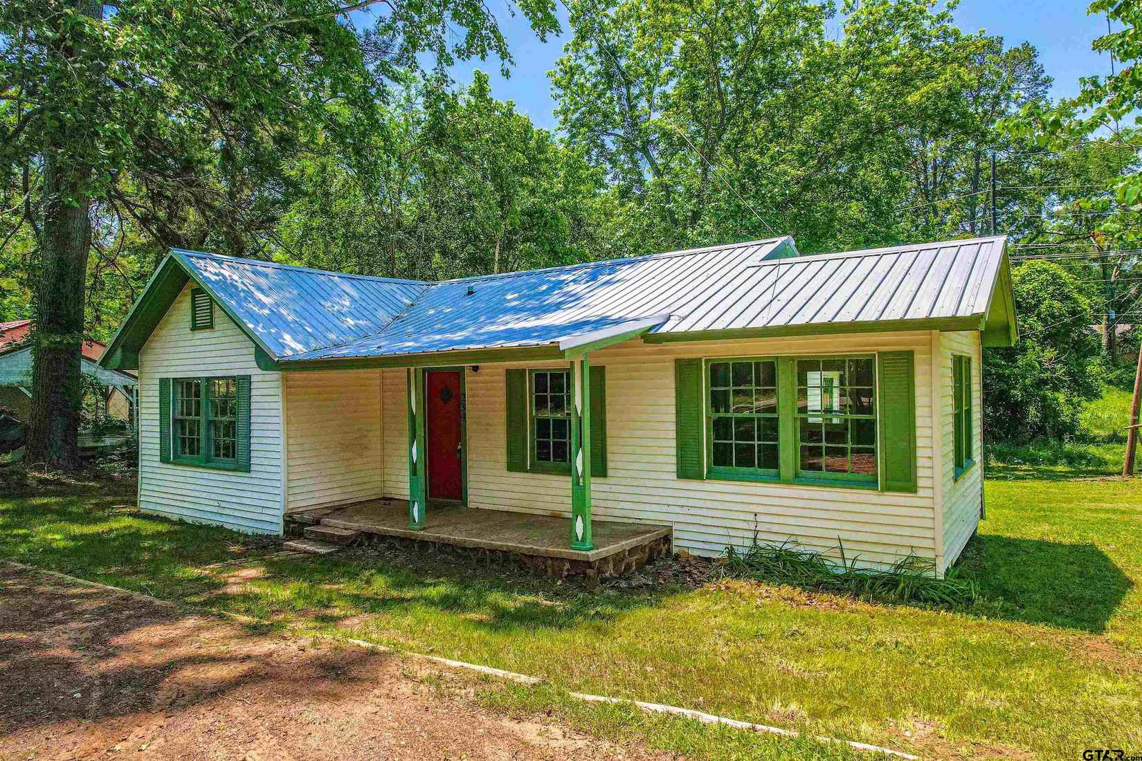234 Highland Dr  