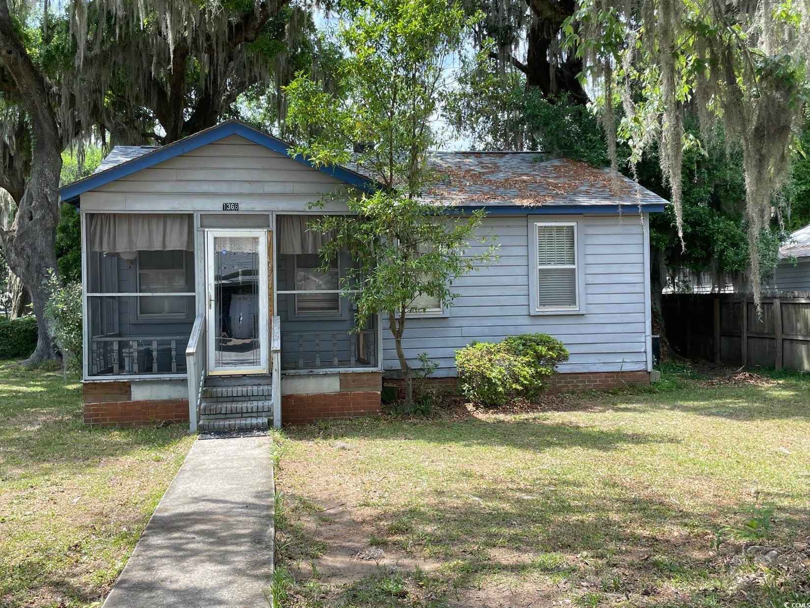 1366 Moss Ave  