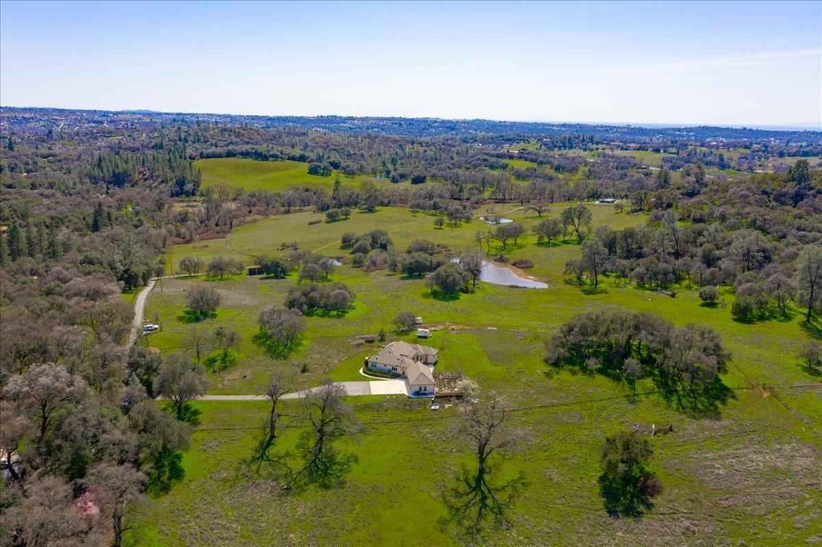 5460 Grass Vly Hwy  
