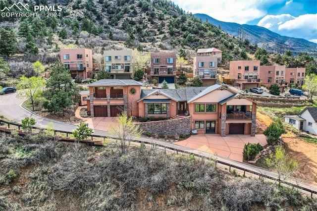 14 Edgewood Pathway Ave  