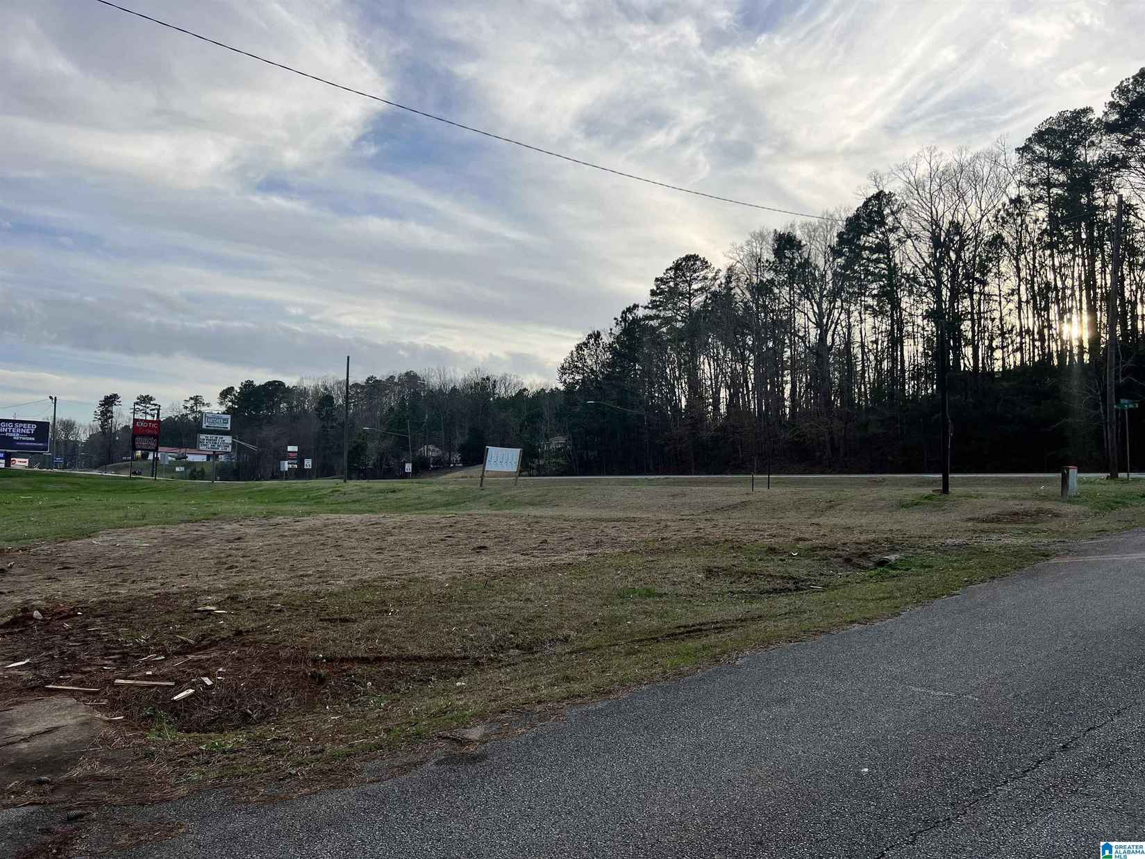 1400 PELHAM Rd  