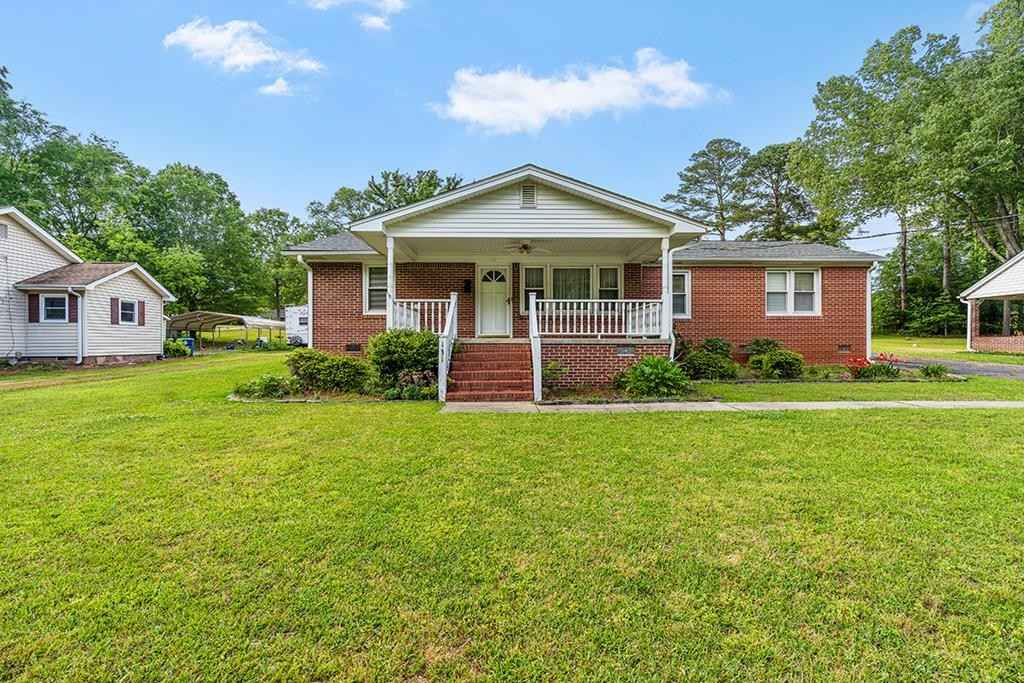 131 Pinehaven Dr  
