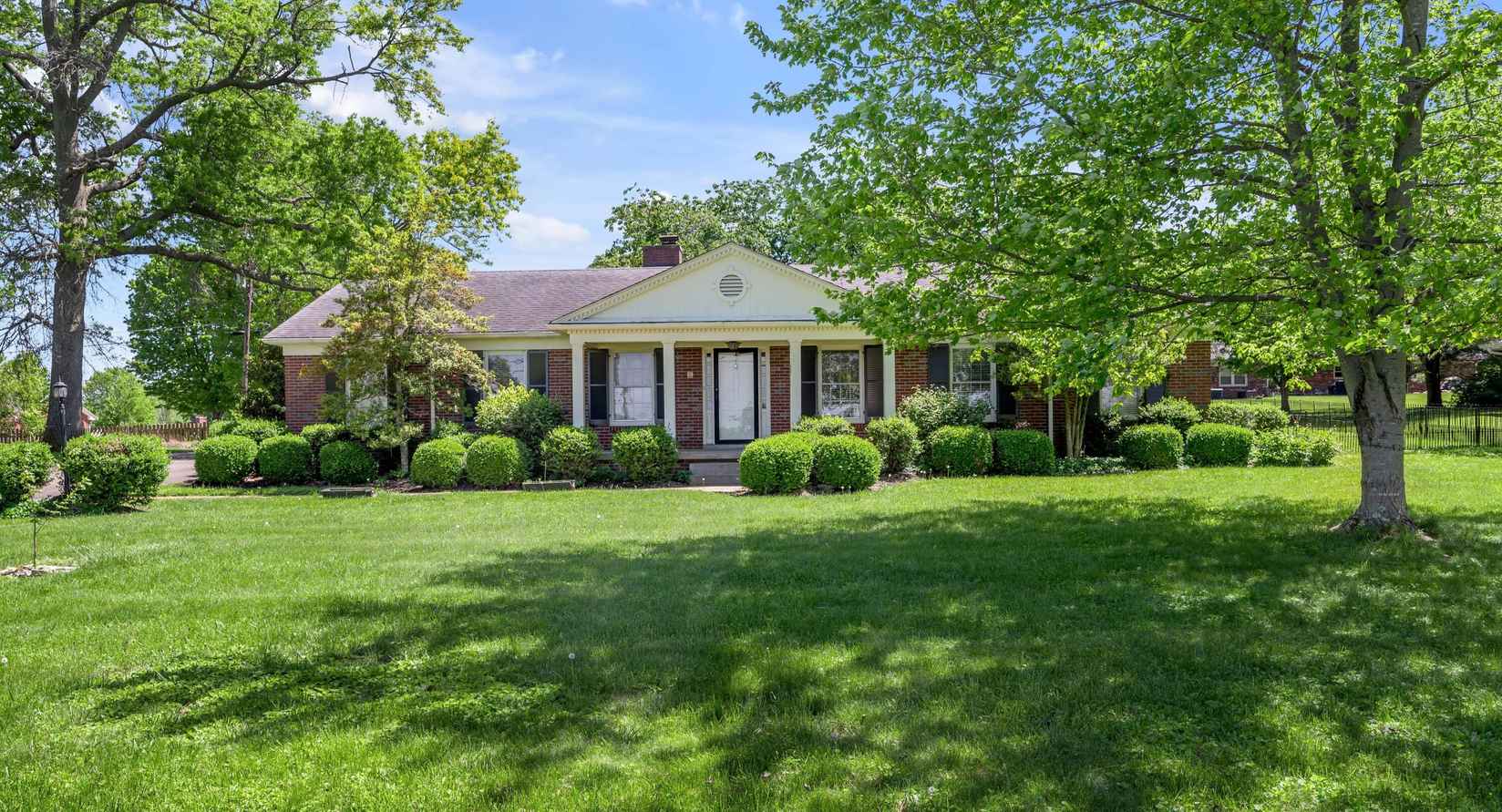 2040 Old Lexington Rd  