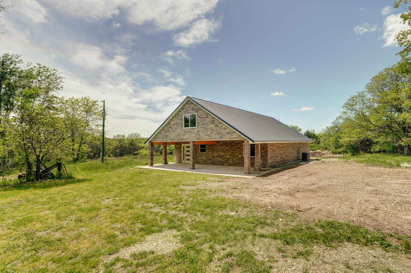 10481 North Farm Rd 149  