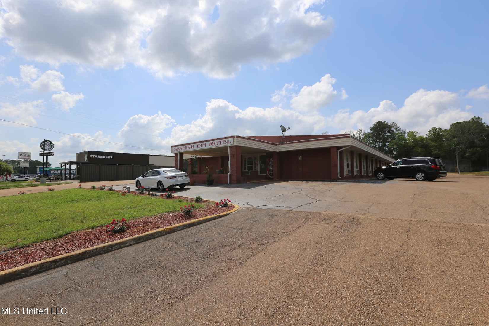 915 Brookway Blvd  