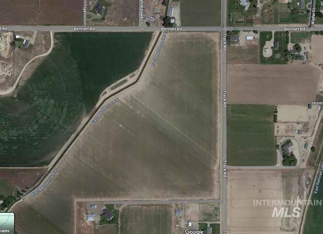 000 S Trak Rd  