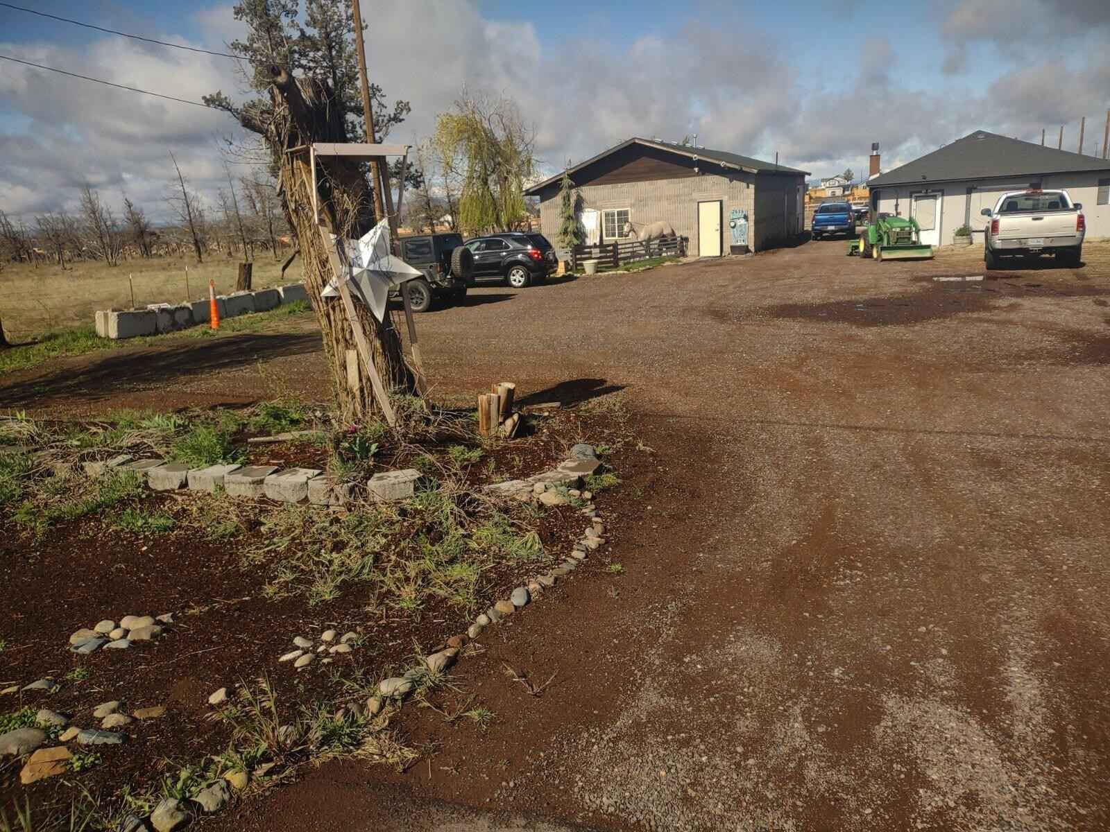 3625 N Hwy 97  