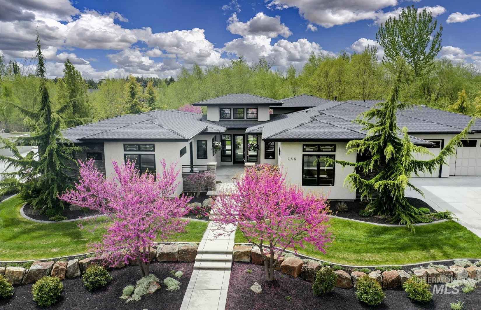 255 E Laguna Shr Dr  
