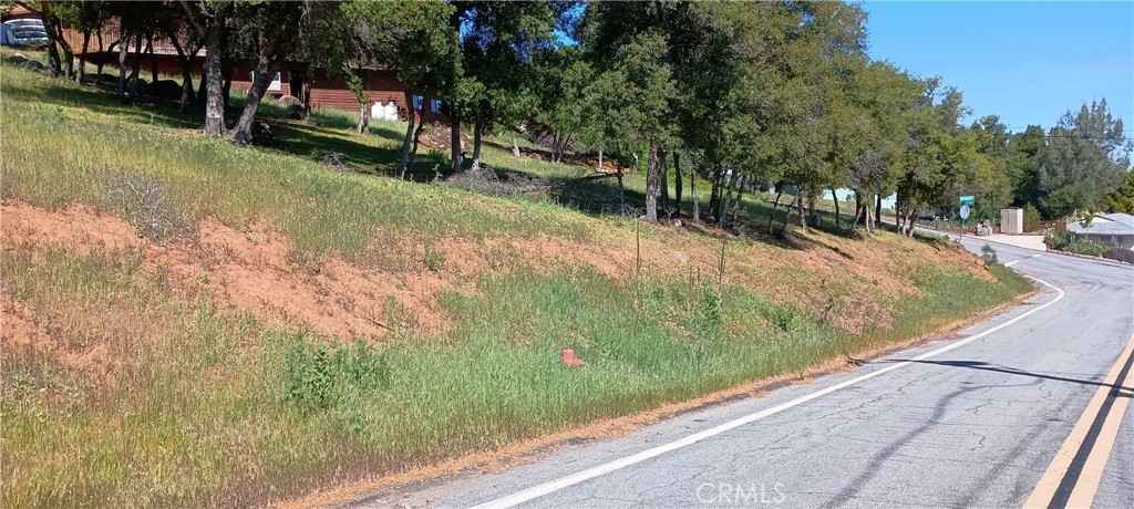 3213 Evergreen Ln  
