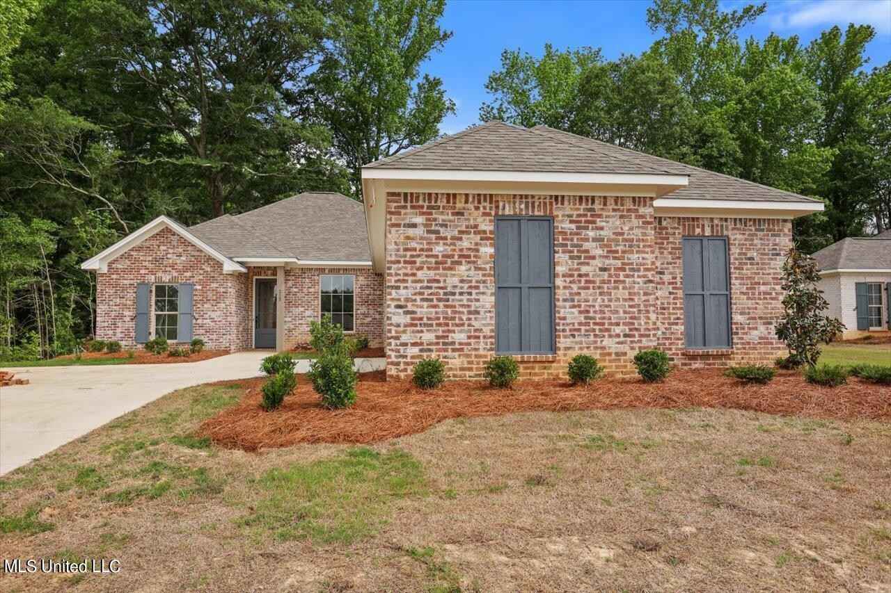 215 Jasmine Cv Cir  