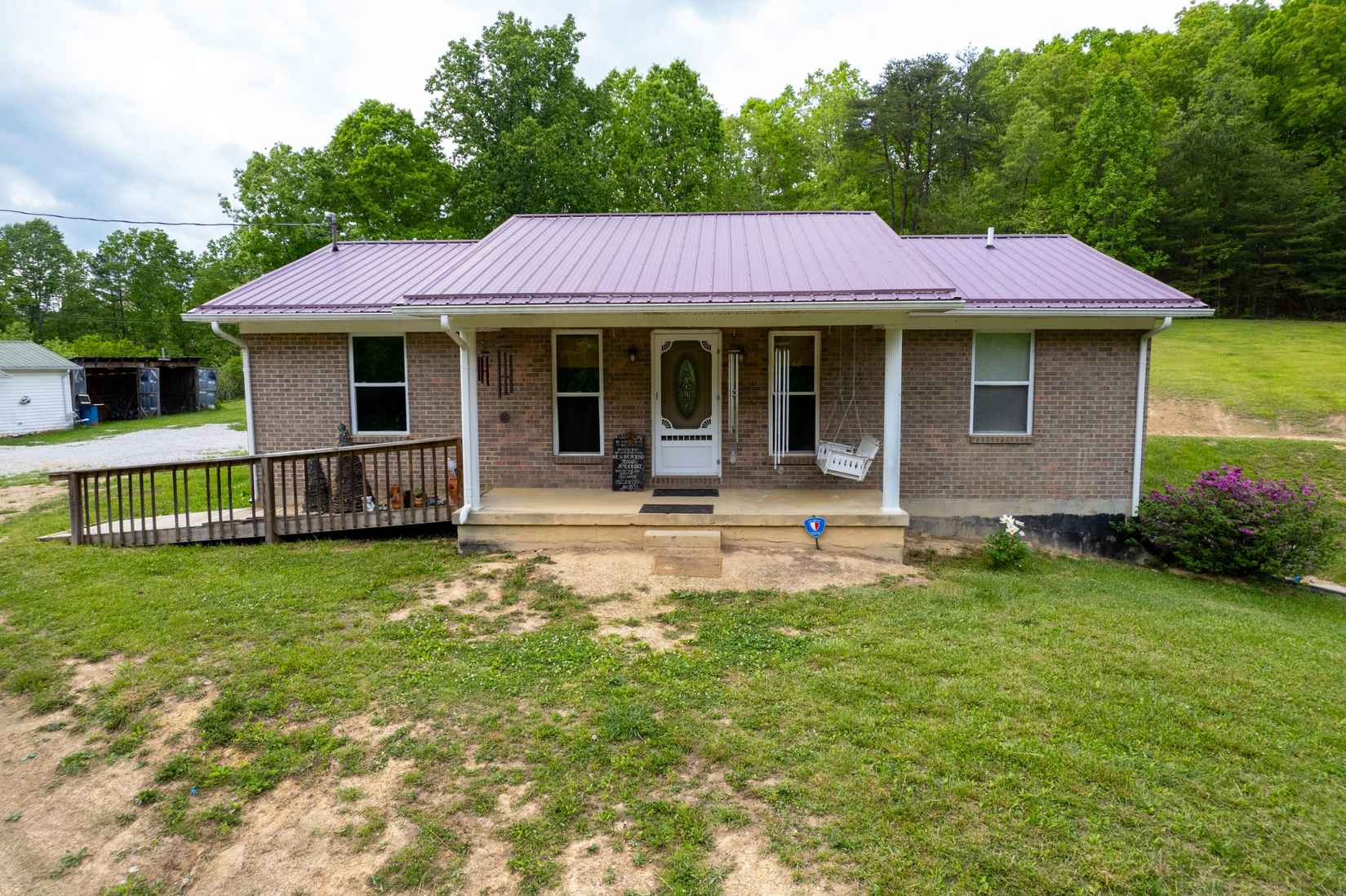 300 Jennings Rd  