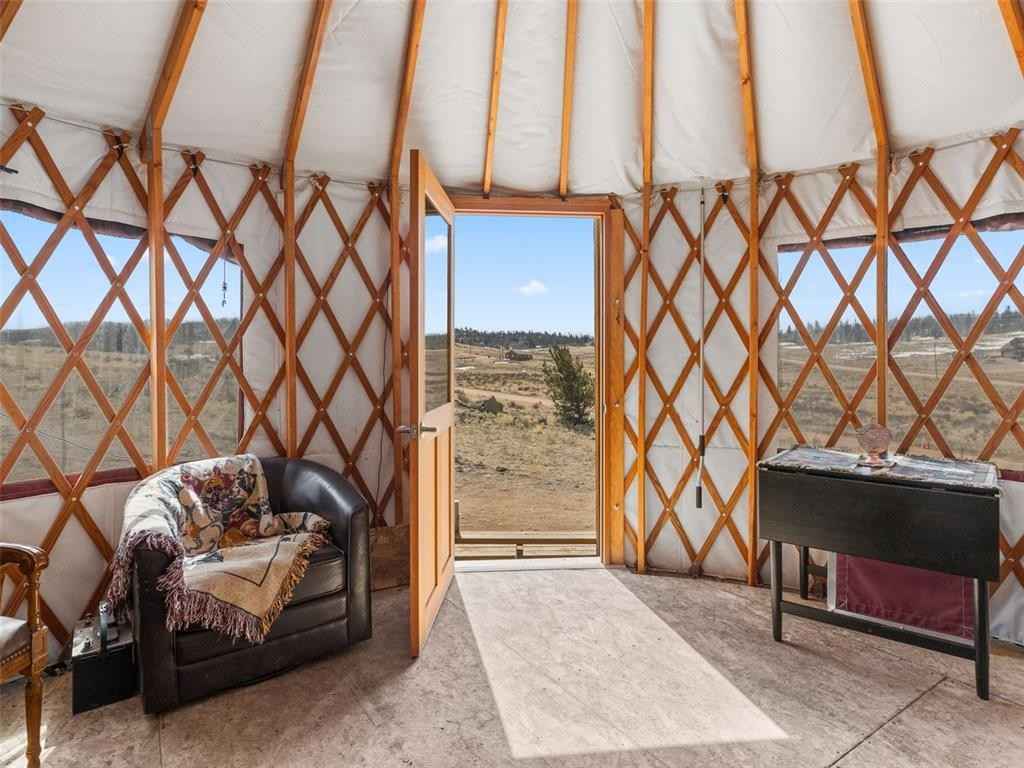 1642 W LONGBOW Dr  