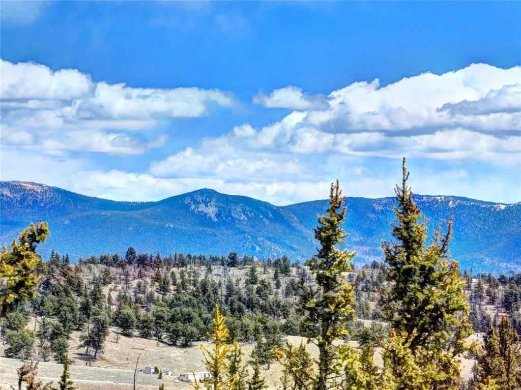 220 PEPPERBOX Path  