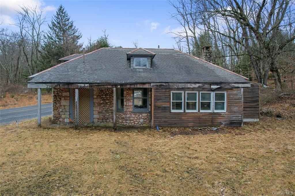 729 St Joseph Rd  