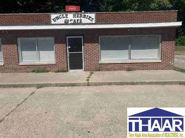 2460 Maple Ave  