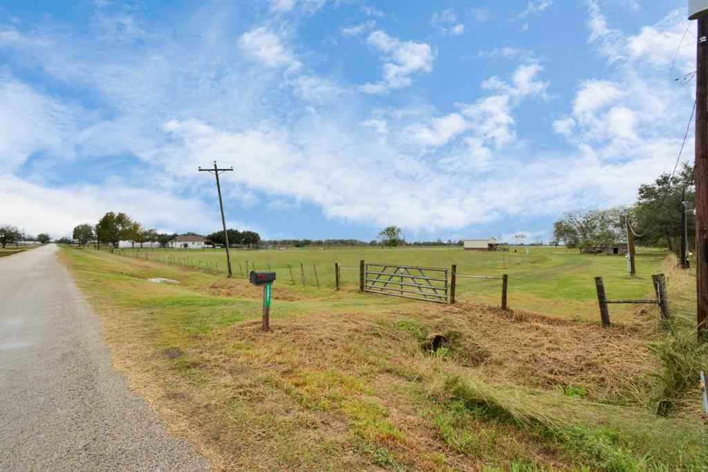 1691 County Rd 107  