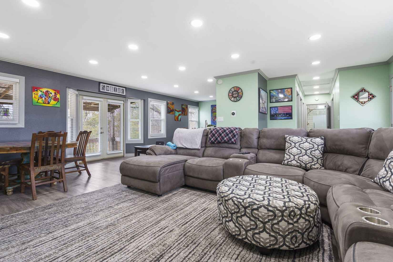 75 Hilltop Ln  