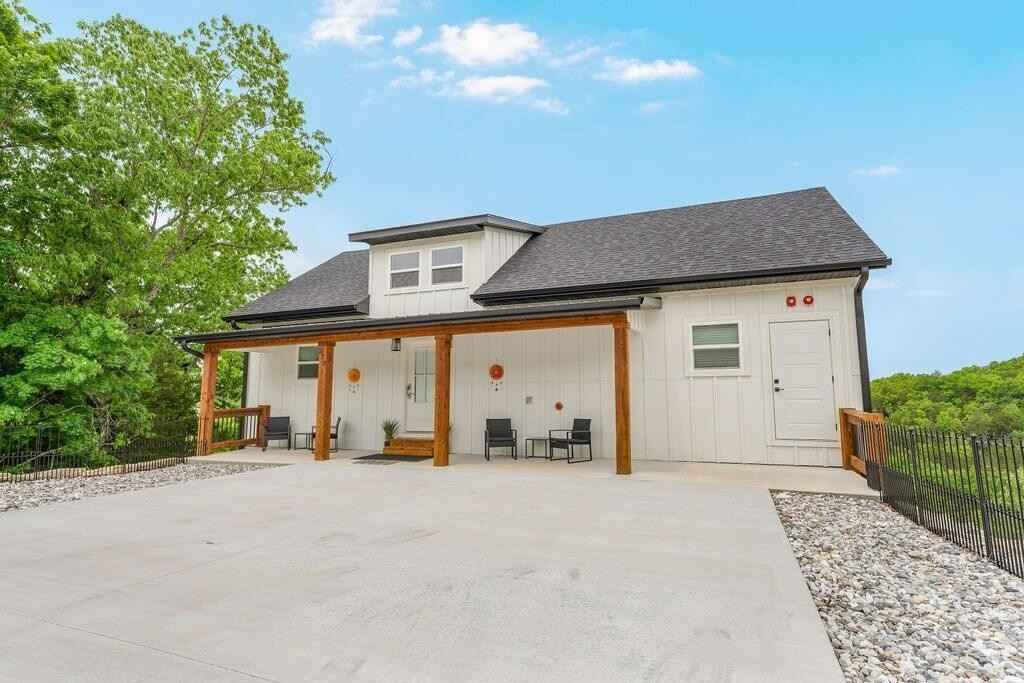 278 Majestic Cir  