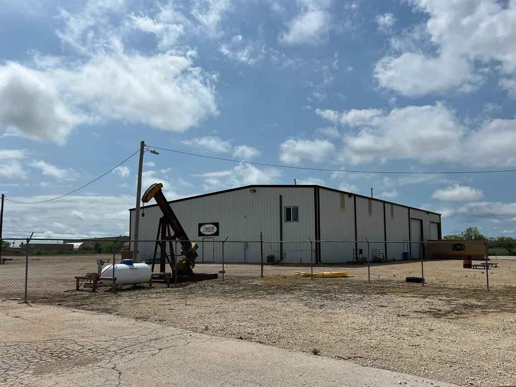 925 Oil Ctr Dr  