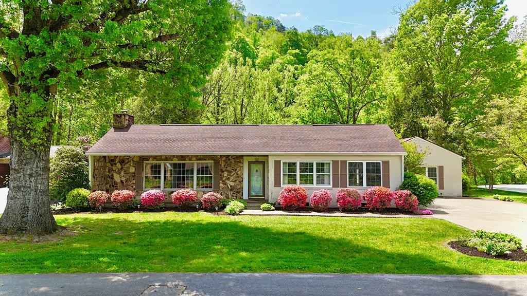 197 E Cedar Dr  