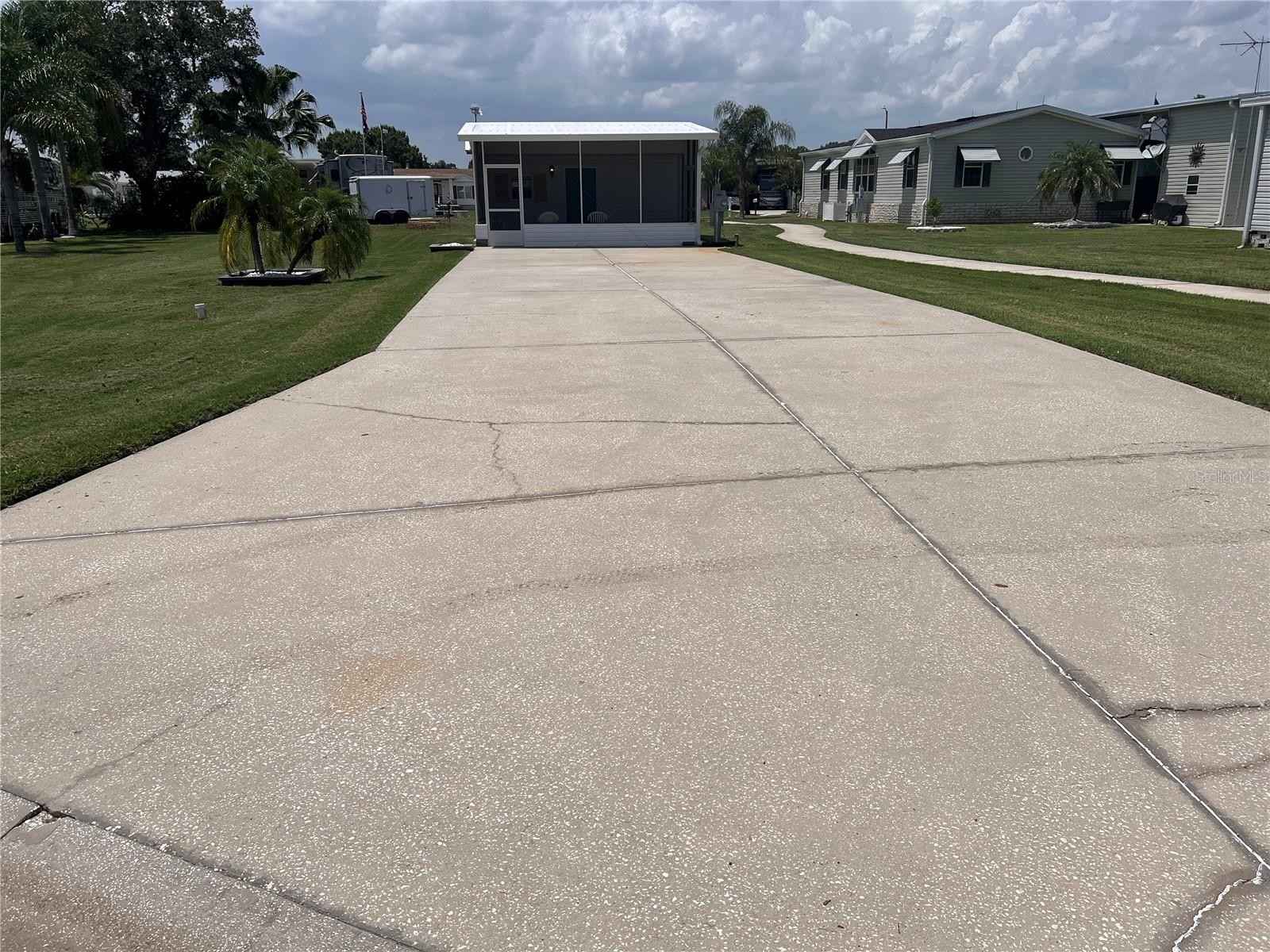 5180 Island View Cir S  