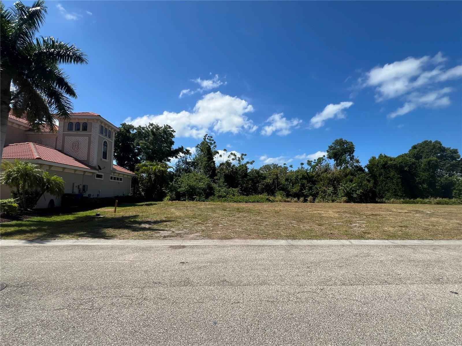1680 Assisi Dr  