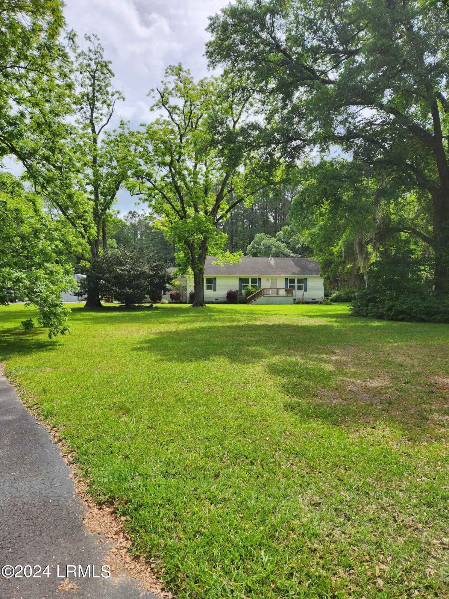 1613 CAVANAUGH RD  