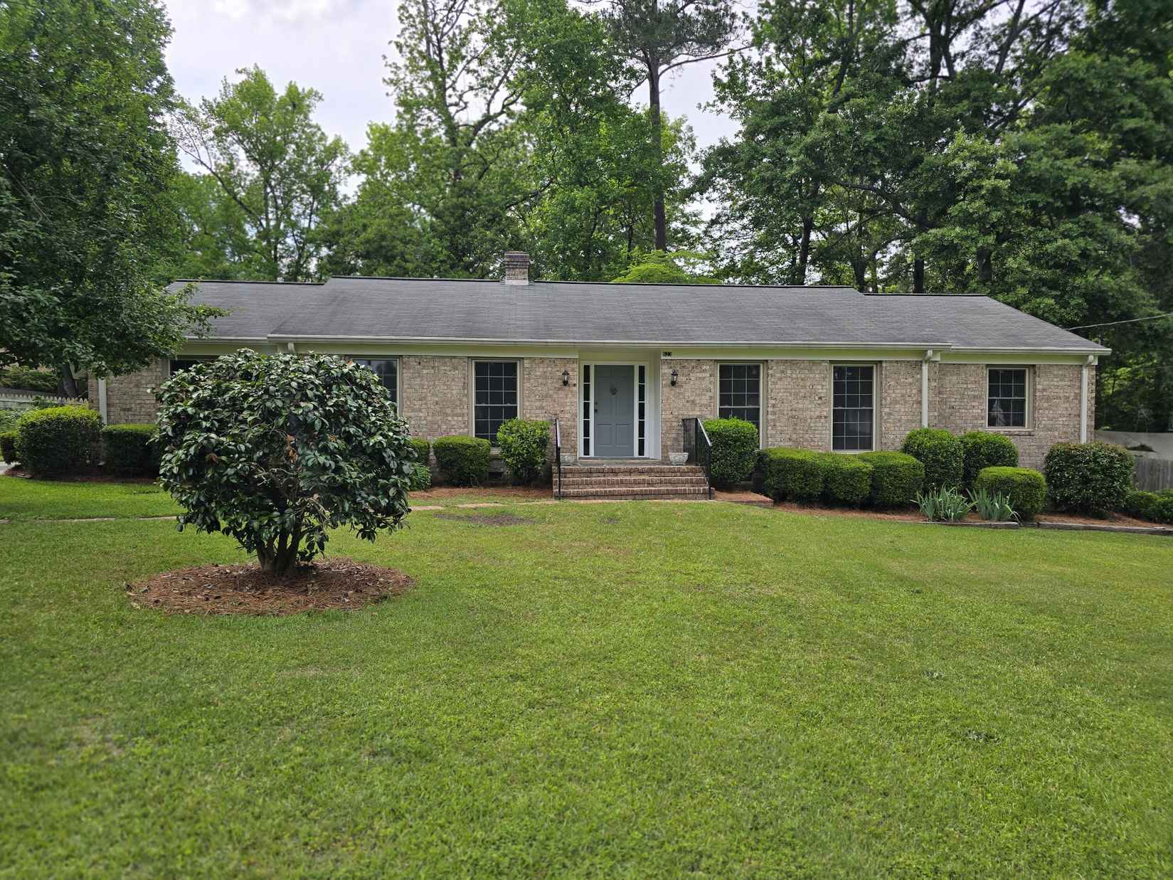 623 DOGWOOD Dr Dr  