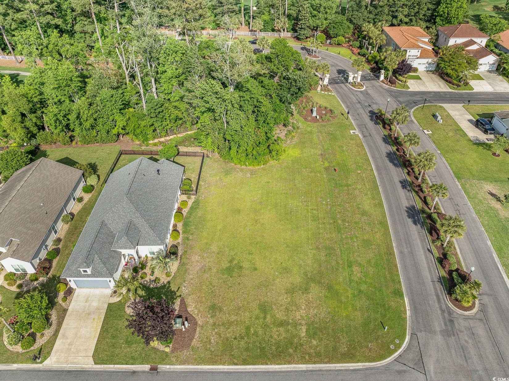 600 Barona Dr  