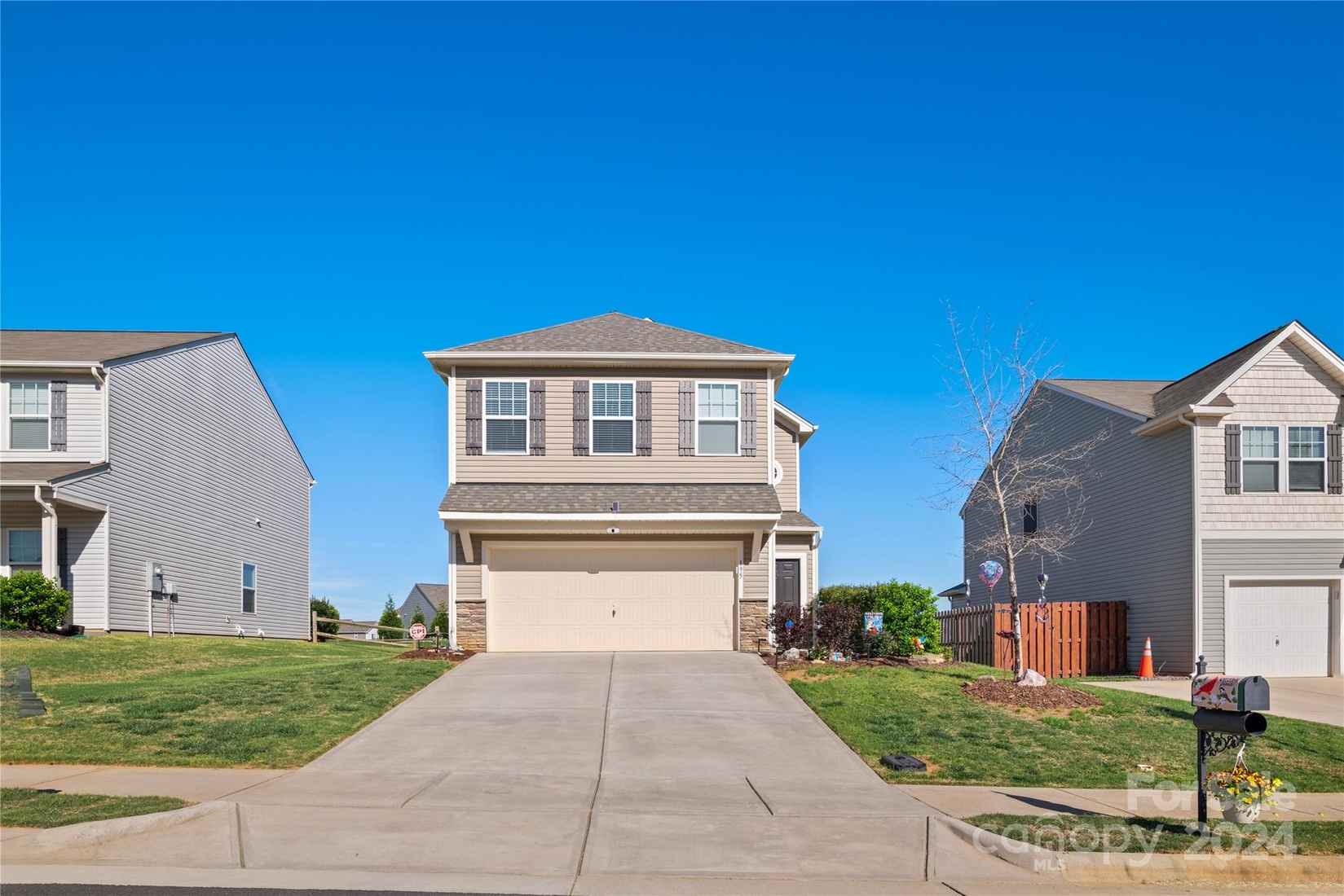 195 Hidden Lks Rd  