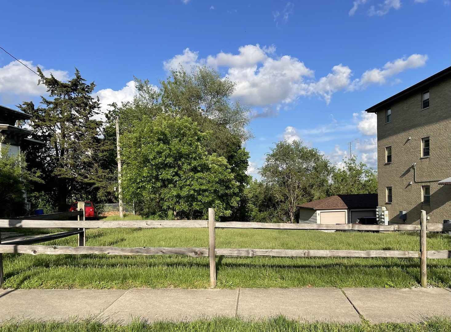 Lot 6 Block 4 N Broadway St  