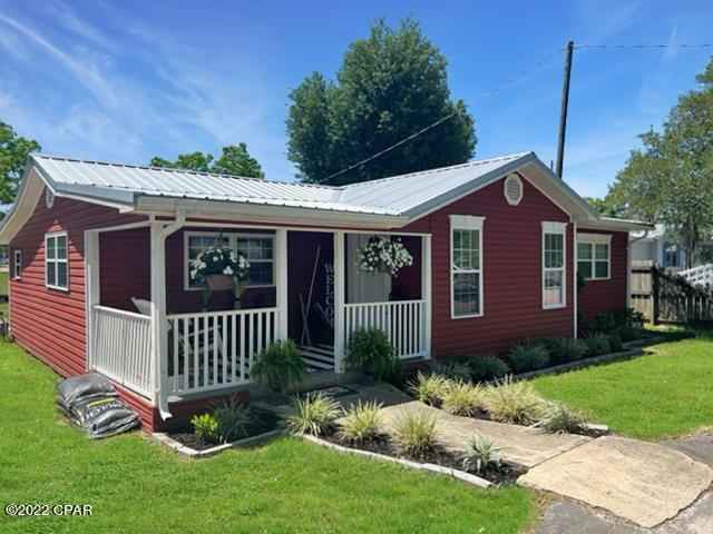 126 E Reid Ave  
