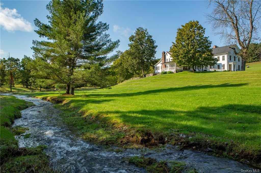 139 Old Knob Hill Rd S  