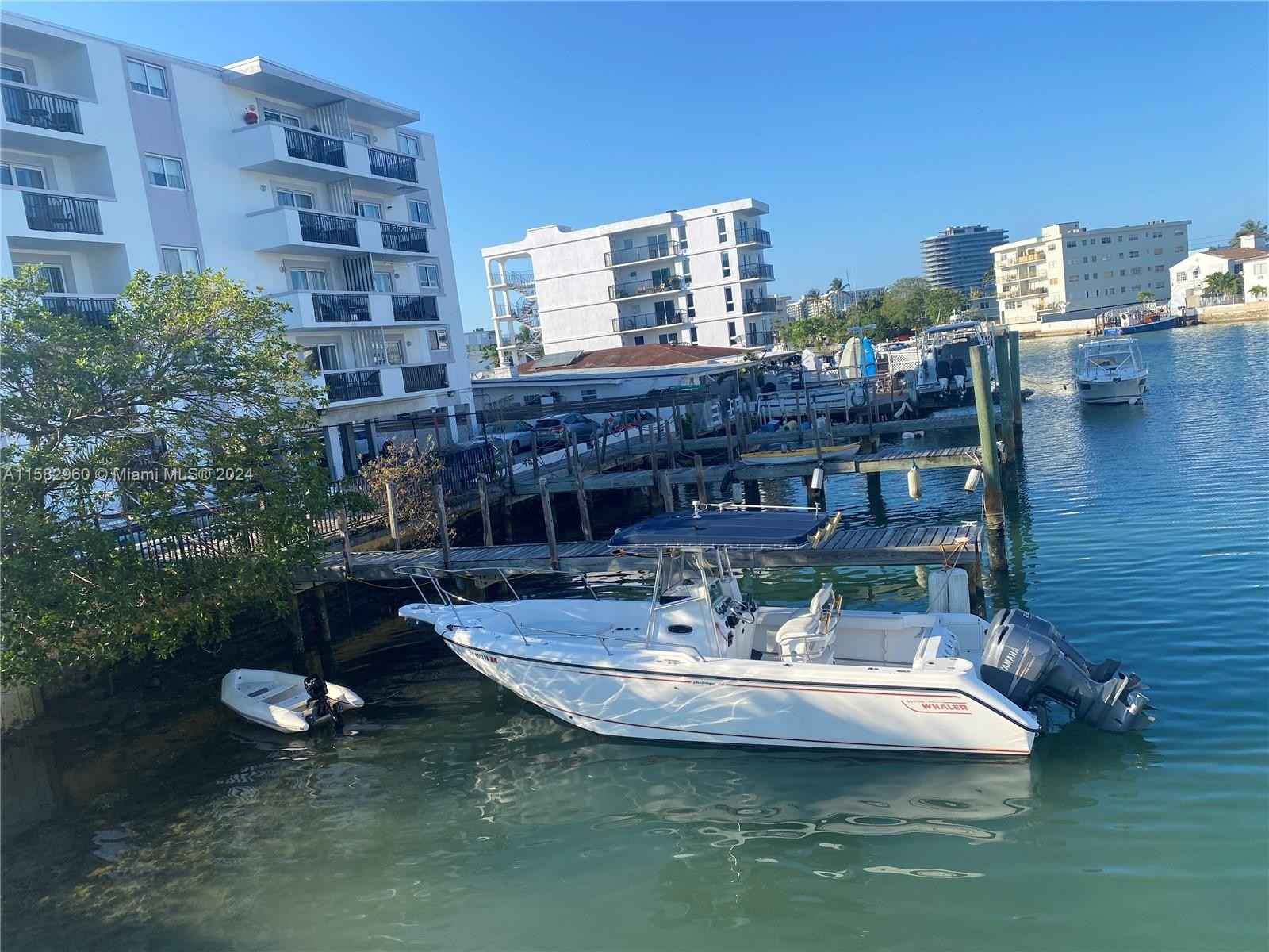 8101 Crespi Blvd Unit 5  