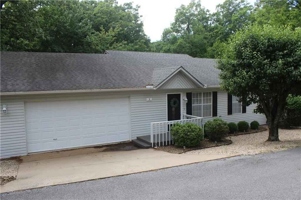 3 Whitton Ln  