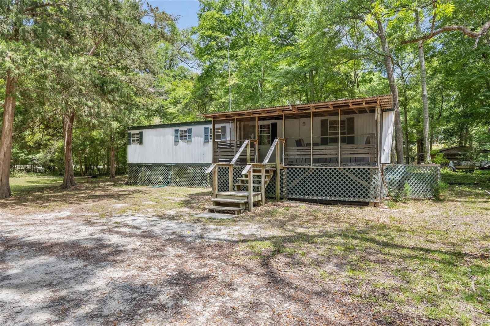 269 SW MERIDIAN Ct  