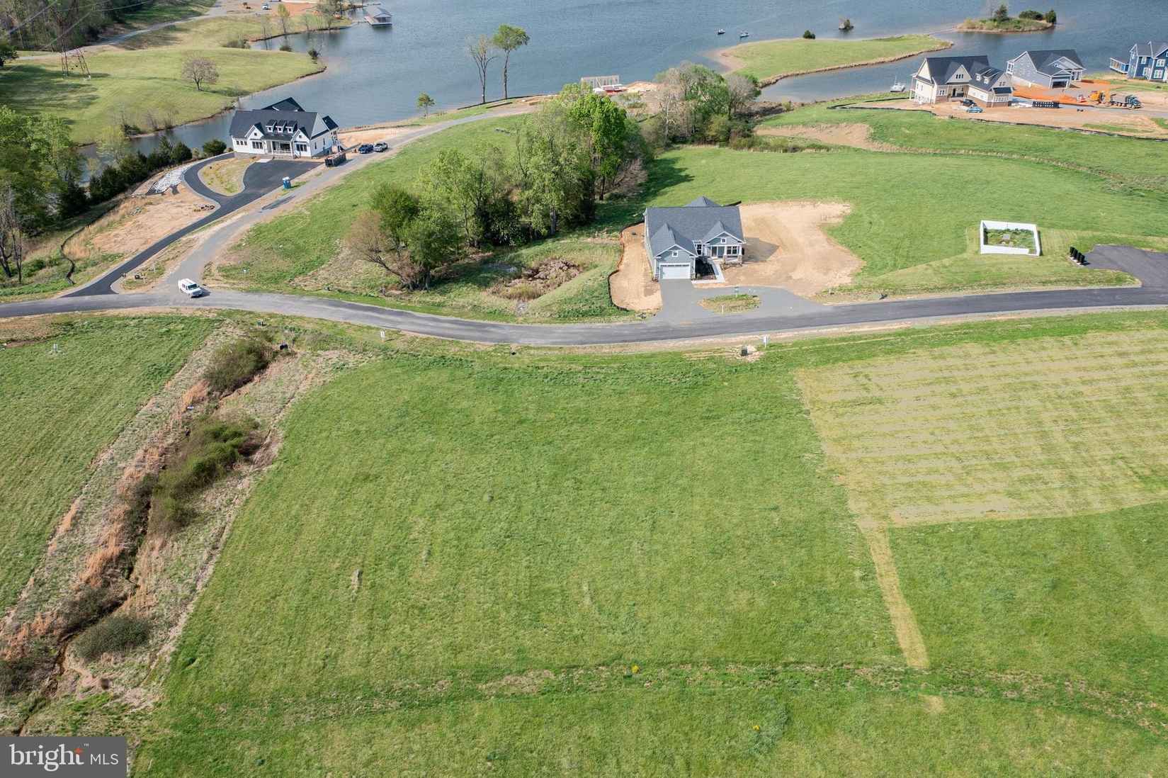 Lot 19 ROCK Is Rdg  
