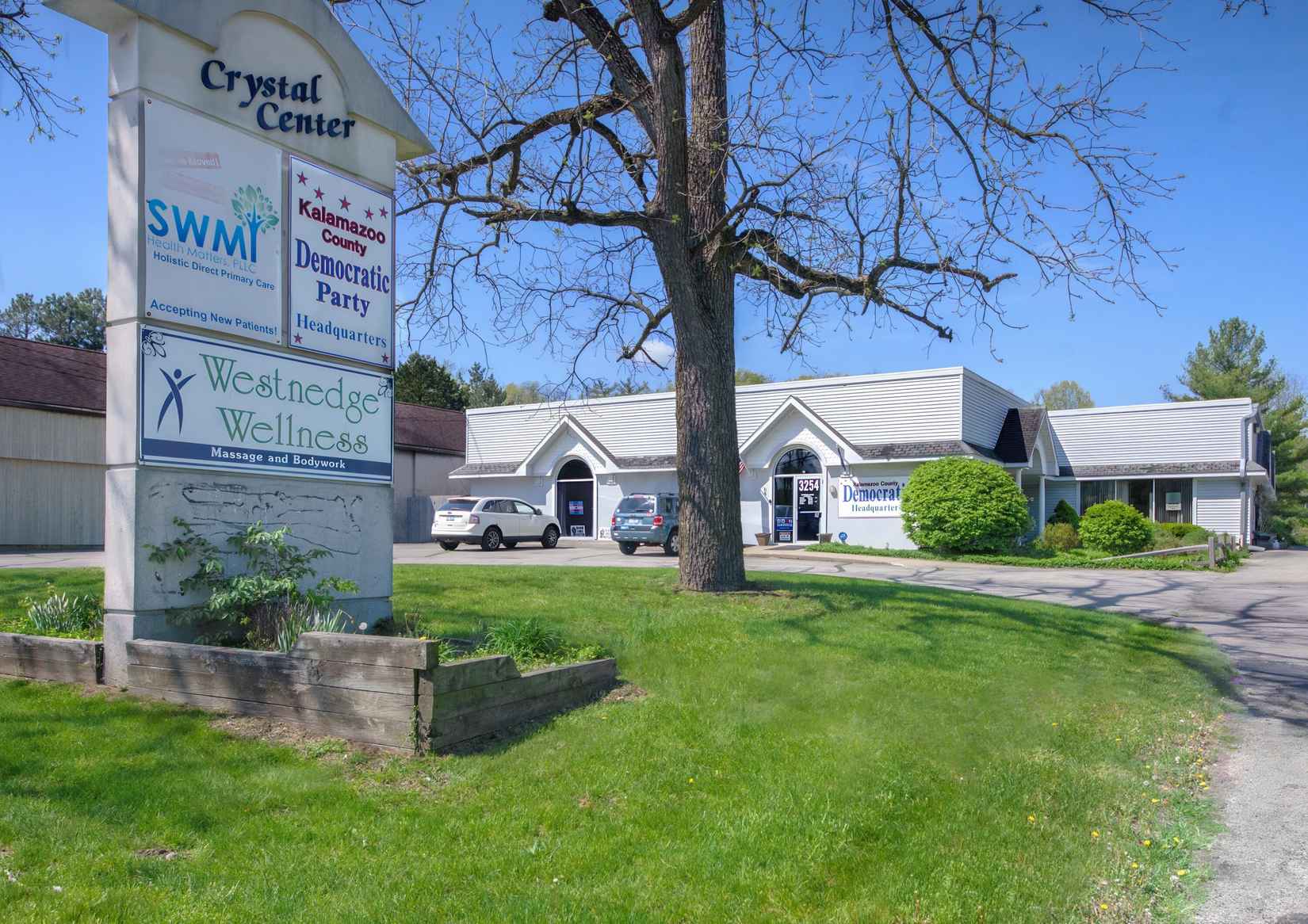 3234 S WESTNEDGE AVE  