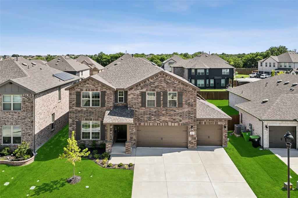 2013 Falling Star Dr  