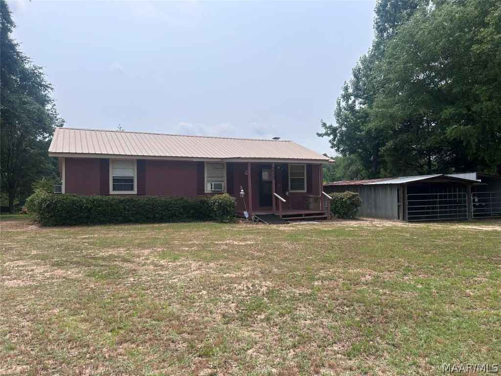 233 Paradise Ln  