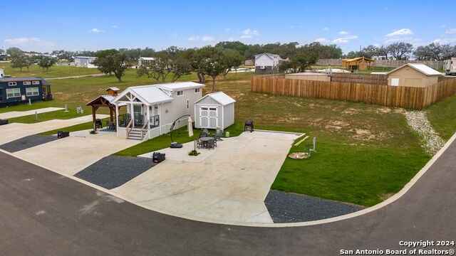 2023 E Cesar Chavez St  