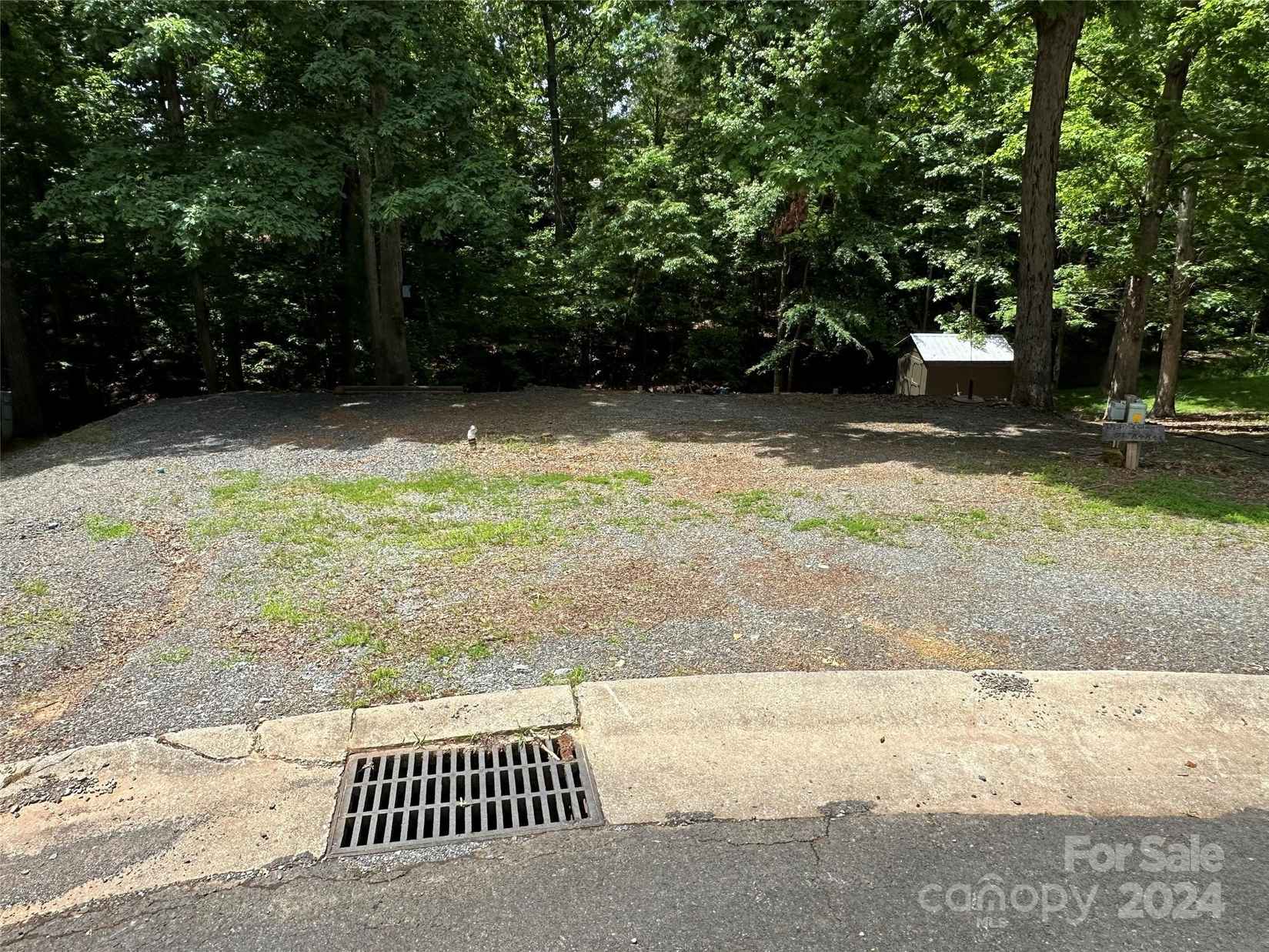 124 Sparrow Ln  