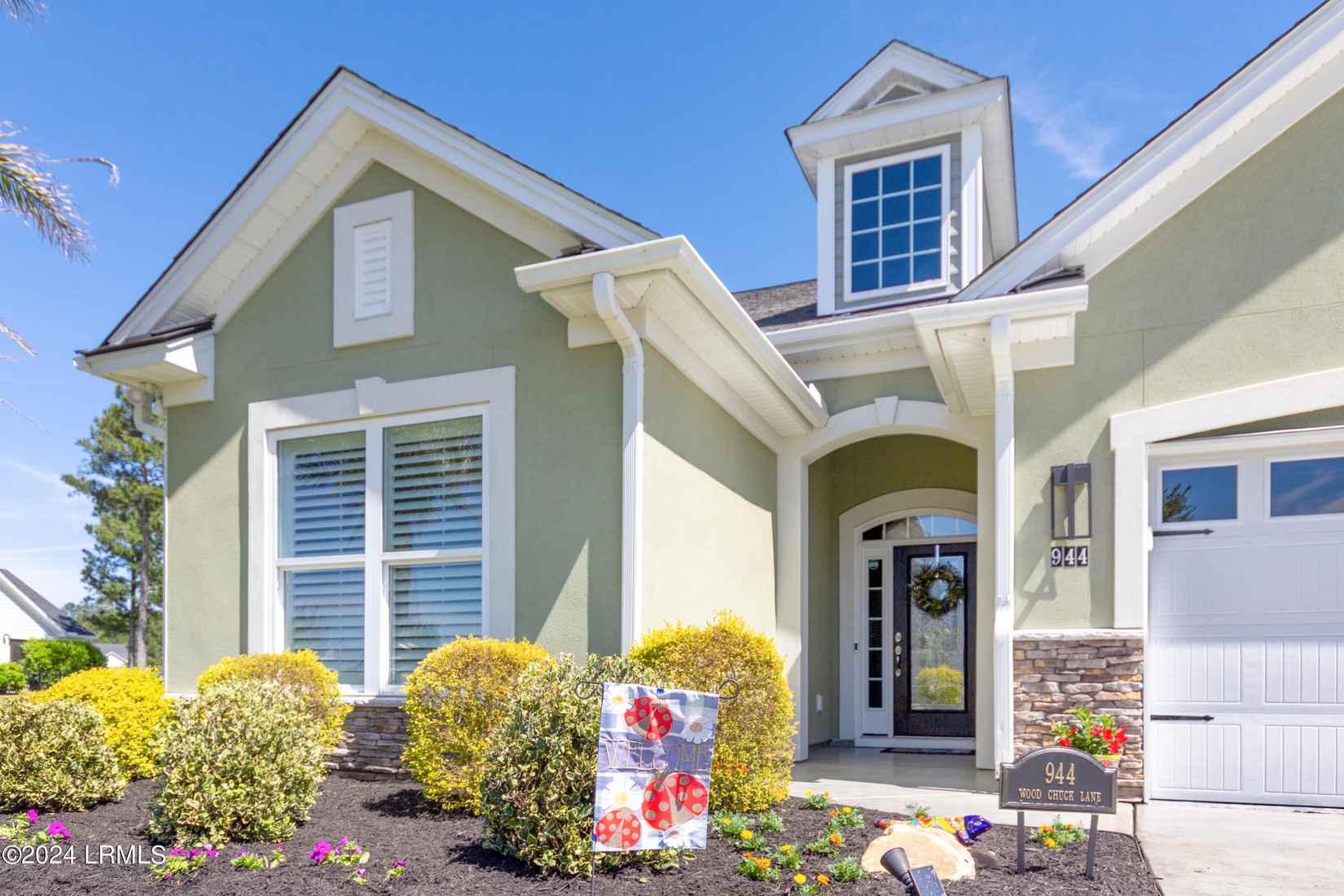 944 Wood Chuck Ln  