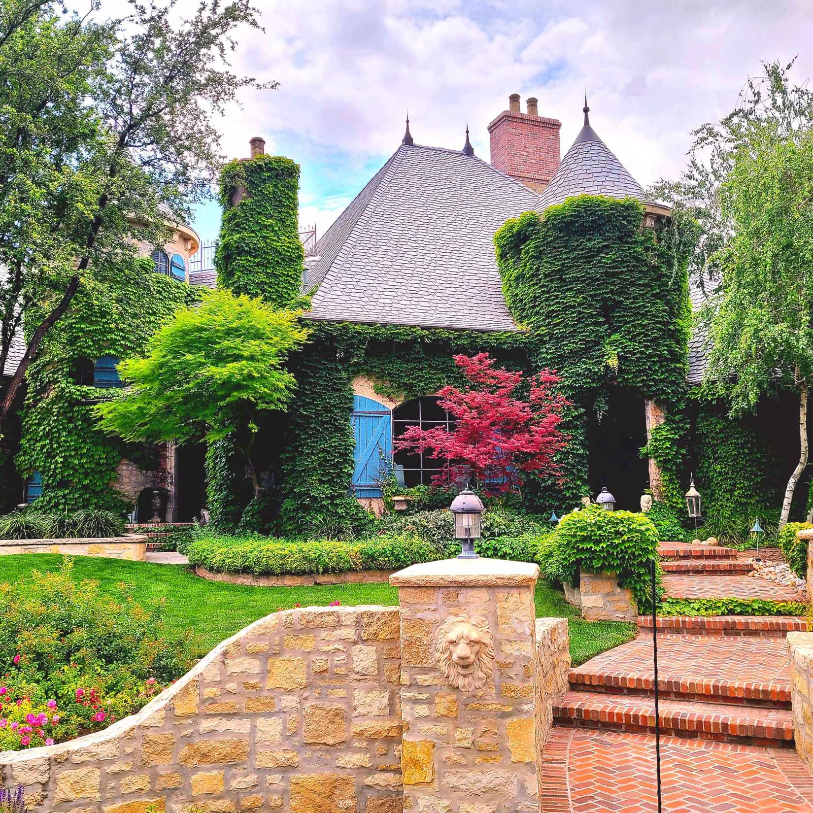 250 Legrande CIR  