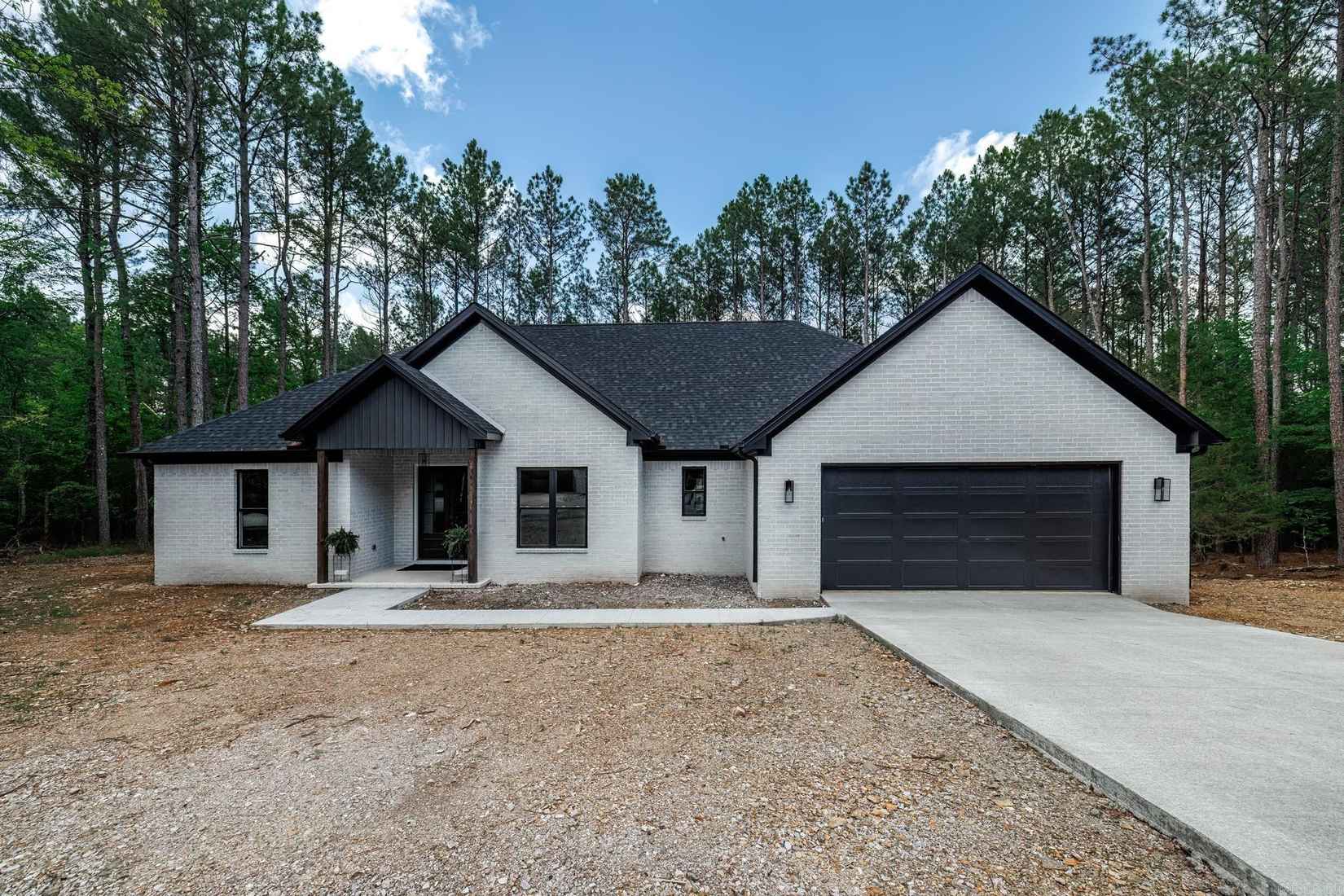 393 Maderas Dr  
