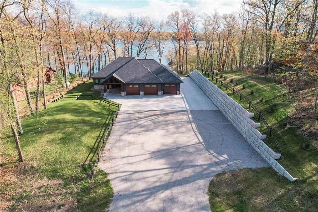 33648 Breezy Dr  