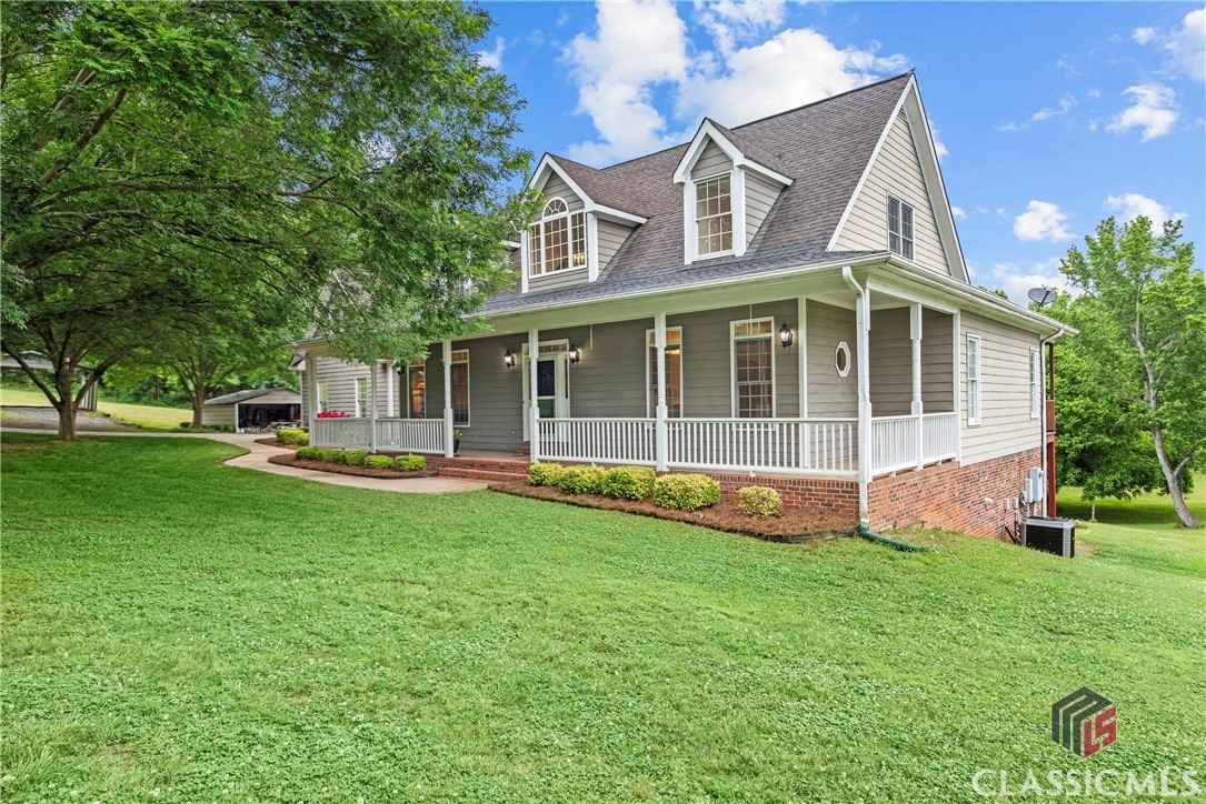 1012 Wolfskin Rd  